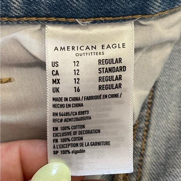 American Eagle Denim Mom Jeans - Picture 9 of 16